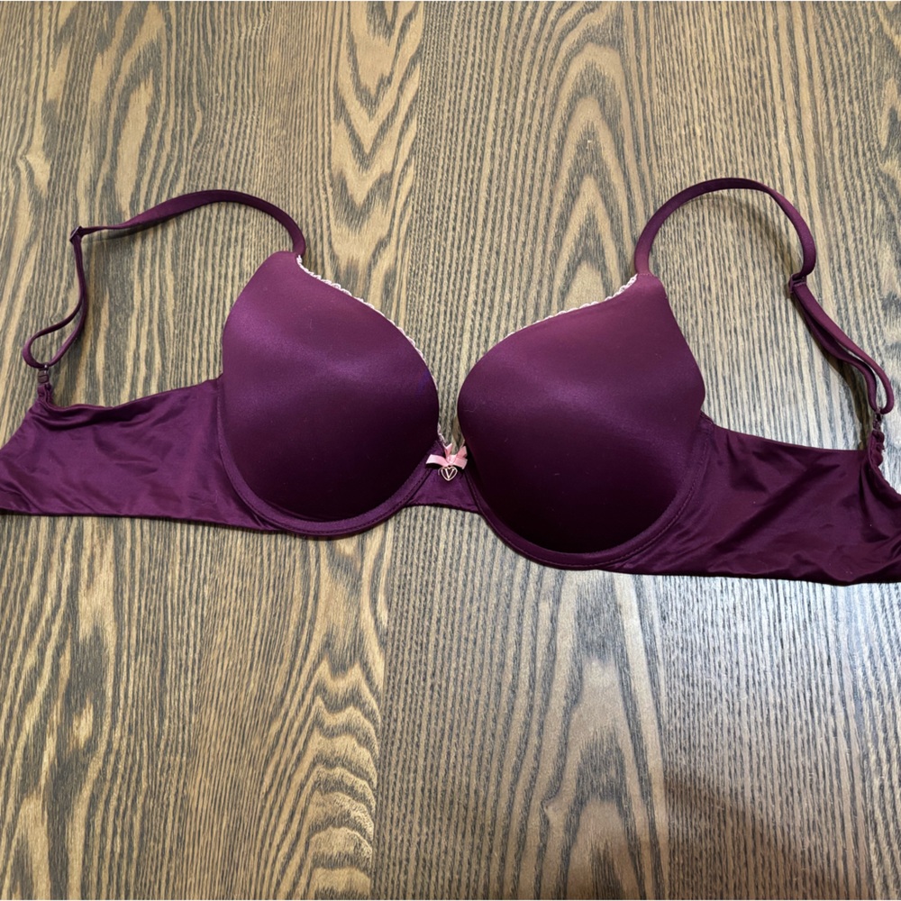 Victoria’s Secret Perfect Shape Bra 32D